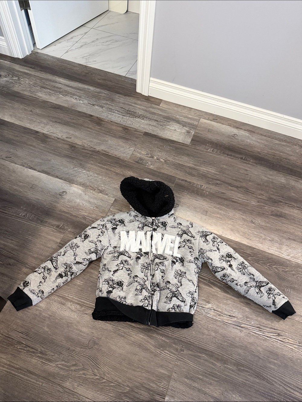 Marvel Boys Gray & Black Sherpa-Lined Hoodie Jacket